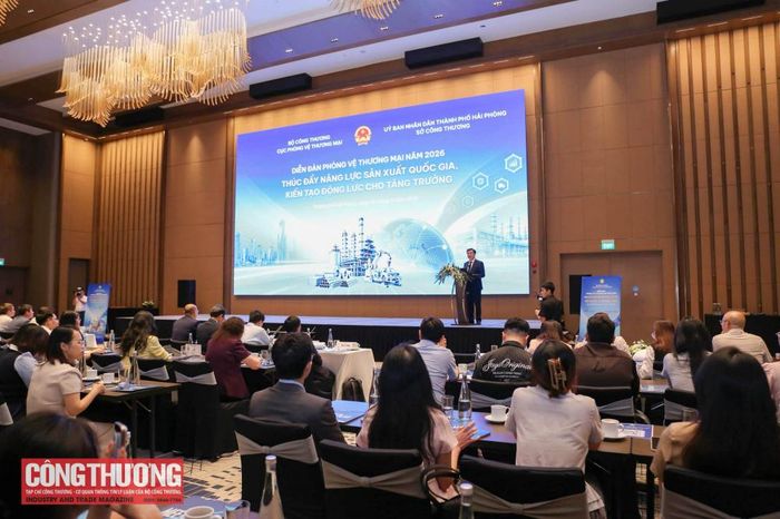 Thứ trưởng Bộ Công Thương Nguyễn Sinh Nhật Tân dự và phát biểu tại Diễn đàn Phòng vệ thương mại năm 2026
