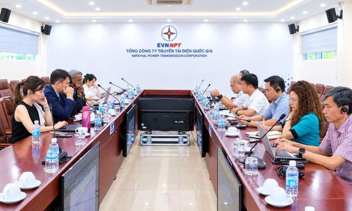 EVNNPT làm việc với ADB về tiến độ hợp tác liên kết lưới điện Việt - Lào