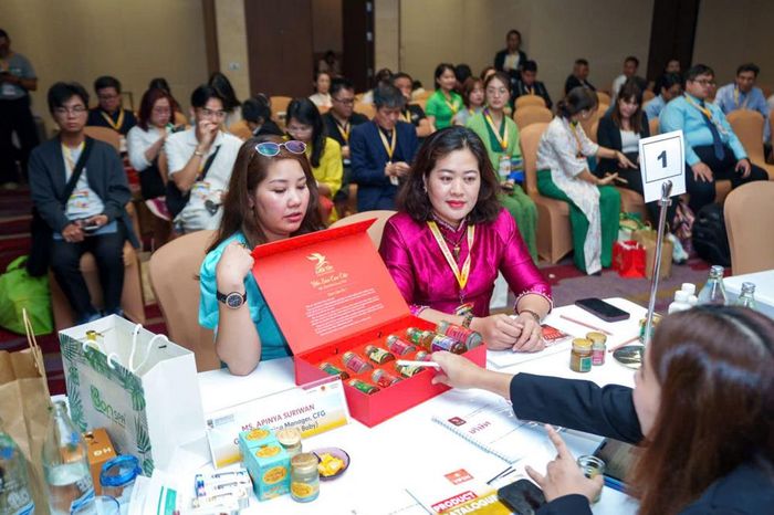 Doanh nghiệp Việt Nam kết nối giao thương với nhà mua hàng Thái Lan trong khuôn khổ sự kiện.