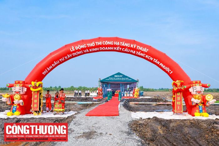 Quang cảnh lễ động thổ hạ tầng kỹ thuật