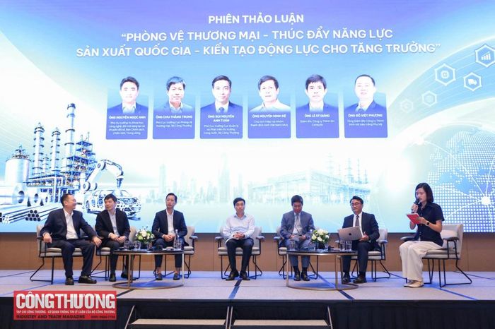 Trong khuôn khổ Diễn đàn đã diễn ra Phiên Thảo luận: "Phòng vệ thương mại - Thúc đẩy năng lực - Sản xuất quốc gia - Kiến tạo động lực cho tăng trưởng"