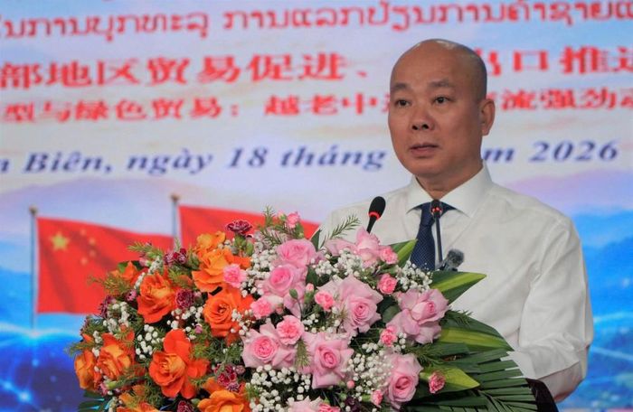 Theo Cục trưởng Cục Xúc tiến thương mại Vũ Bá Phú, đối với hoạt động giao thương biên mậu, việc hiện đại hóa logistics cửa khẩu, phát triển cửa khẩu thông minh, áp dụng thương mại điện tử xuyên biên giới và thúc đẩy kinh tế tuần hoàn là những yếu tố quan trọng để nâng cao năng lực cạnh tranh, tối ưu chi phí và xây dựng chuỗi giá trị bền vững (Ảnh: VIETRADE)