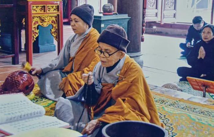 Giây phút yên bình của vị Ni trưởng ngoài 100 tuổi ở chùa Tranh
