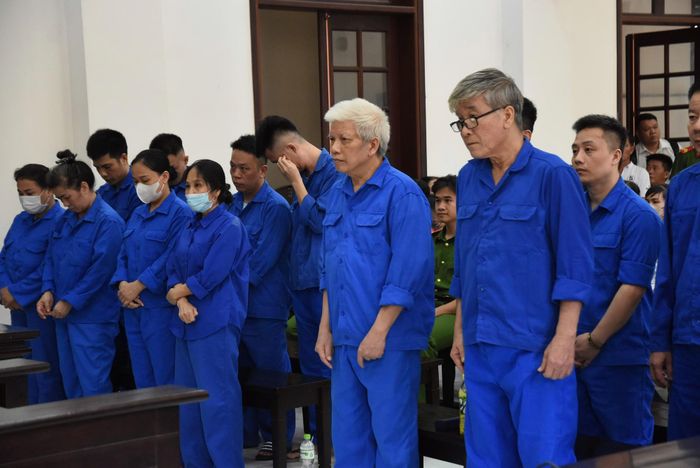 Các bị cáo nguyên lãnh đạo 2 đơn vị nhận mức án cao.