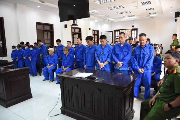 42 bị cáo bị tuyên án.