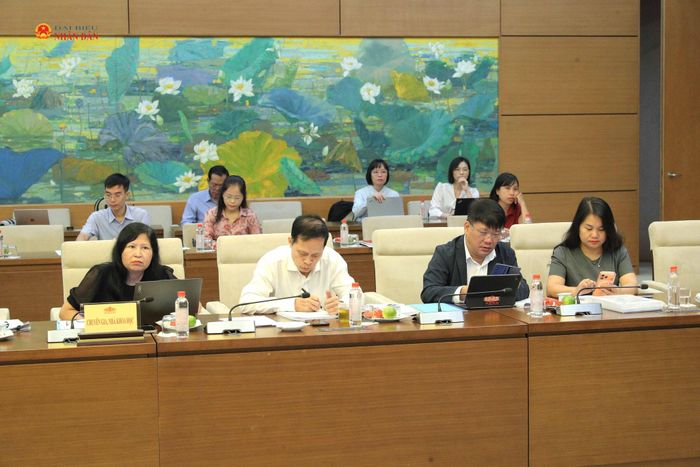 Các đại biểu dự hội thảo. Ảnh: Hồ Long