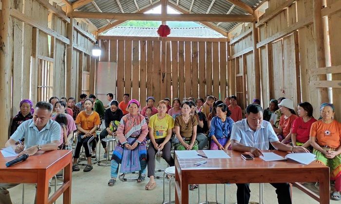 Tỉnh Lào Cai luôn chú trọng tuyên truyền về tình trạng tảo hôn, hôn nhân cận huyết thống cho vùng đồng bào dân tộc thiểu số. Ảnh: Việt Dũng