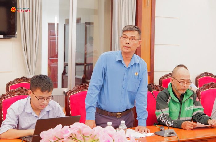 Đại diện Liên đoàn Lao động thành phố Lê Tiến Lưu phát biểu. Ảnh: Hoa Lê
