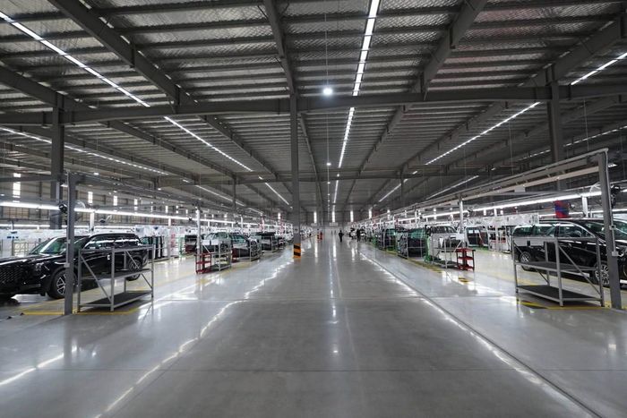 Quang cảnh nhà máy lắp ráp ô tô của công ty TH Automotive Manufacturing tại tỉnh Kampong Chhnang. Ảnh: Facebook/@Chanthol Sun DPM (tài khoản Facebook của Phó Thủ tướng Campuchia Sun Chanthol)