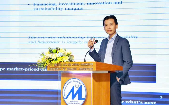 PGS.TS. Huy Pham (The Business School, RMIT University Vietnam).
