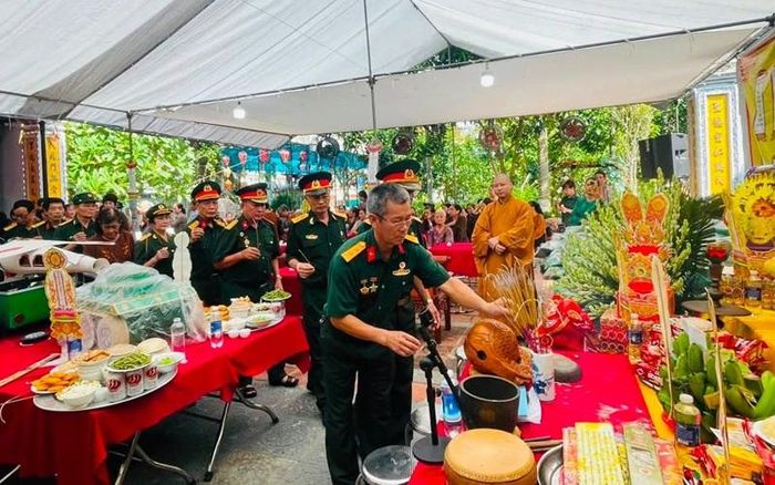 Đại lễ cầu siêu, tri ân các anh hùng liệt sĩ. Ảnh tác giả cung cấp.