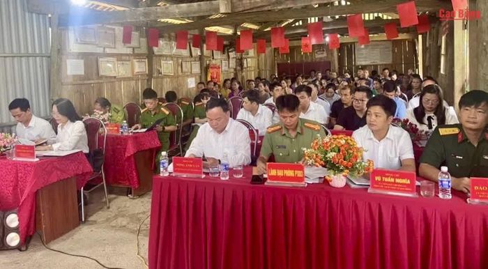 Các đại biểu dự hội nghị.