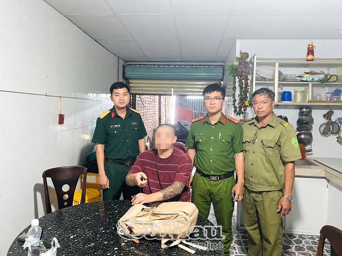 Công an Xã Nguyễn Việt Khái phát hiện, xử lý một đối tượng tàng trữ trái phép chất ma tuý.