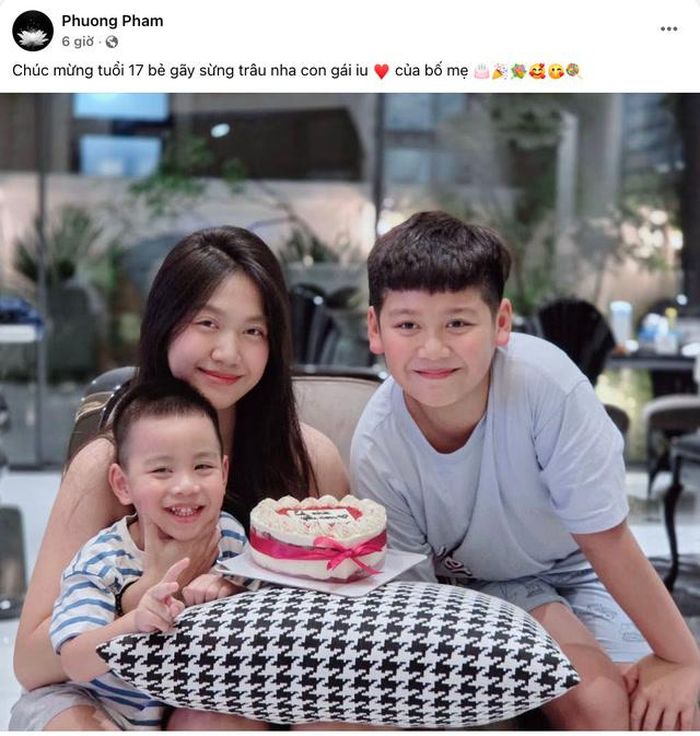 Bà xã Mạnh Trường cũng đăng tải hình ảnh chúc mừng sinh nhật con gái cả.