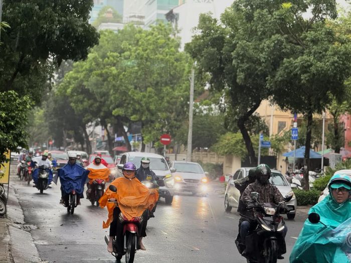 Mưa lớn được dự báo tiếp diễn tại TP.HCM trong những ngày tới, nguy cơ ngập cục bộ. Ảnh minh họa