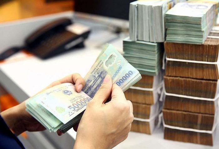 Muốn nhận lương 7.000.000 đồng/tháng, cần đóng BHXH tự nguyện bao nhiêu tiền? Ảnh minh họa.