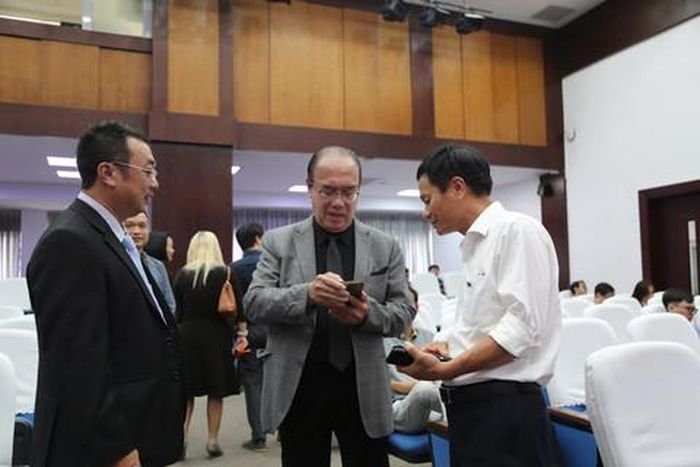 Các đại biểu giao lưu, chia sẻ tại buổi hội thảo do NCA tổ chức