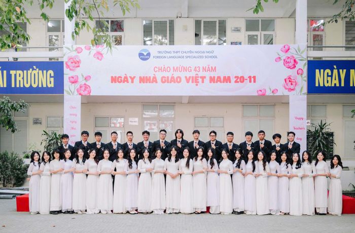 Lớp 12A3 có 8 học sinh giành suất du học quốc tế.
