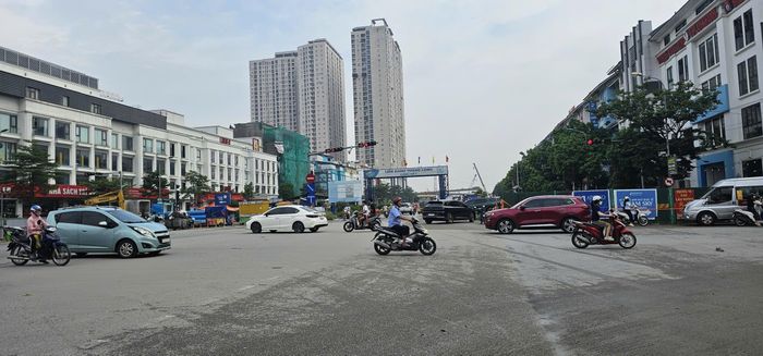 Khu vực An Khánh nước rút nhanh, mặt đường khô ráo.