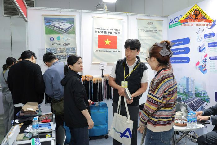 HanoiTex – HanoiFabric 2026 được kỳ vọng tiếp tục là nền tảng kết nối giữa nhà sản xuất, nhà cung cấp, nhà mua hàng, nhà đầu tư và các tổ chức trong ngành. Ảnh: TP