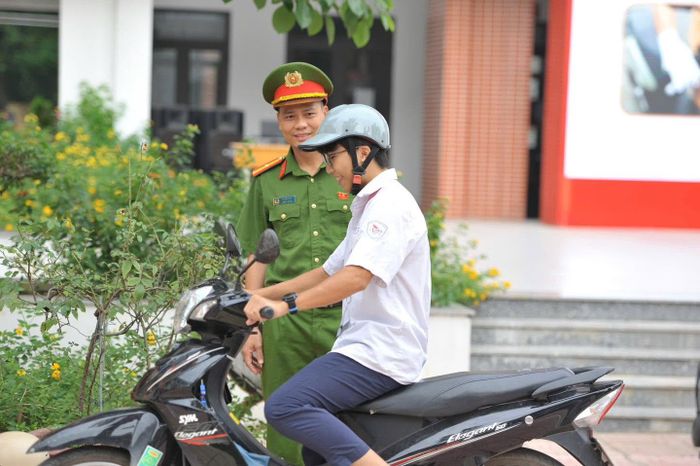 Lực lượng CAP Hoàng Liệt sẽ tham gia bảo đảm an ninh, trật tự các cơ sở giáo dục trên địa bàn. Ảnh HL.