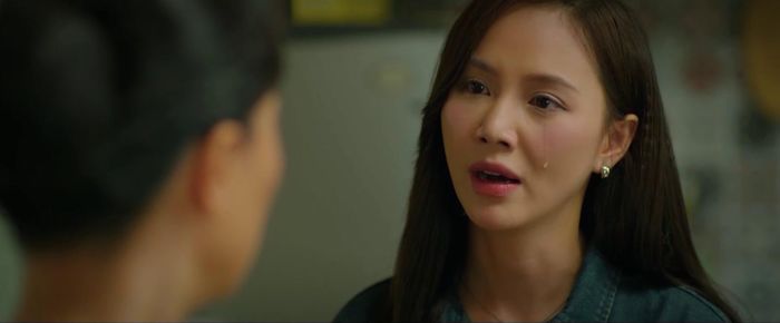 Hành động hiện tại và quá khứ của bà Ngọc với con gái và Khánh nhận nhiều phản ứng từ khán giả. Trong quá khứ, khi chồng bà điều trị ung thư, gia đình Khánh từng nhiều lần hỗ trợ. Dù vậy, bà Ngọc vẫn nhiều lần yêu cầu Khánh tránh xa con gái. Bà cho rằng hai gia đình giờ đã có khoảng cách và mối quan hệ trong quá khứ có thể ảnh hưởng đến tương lai của Phương.