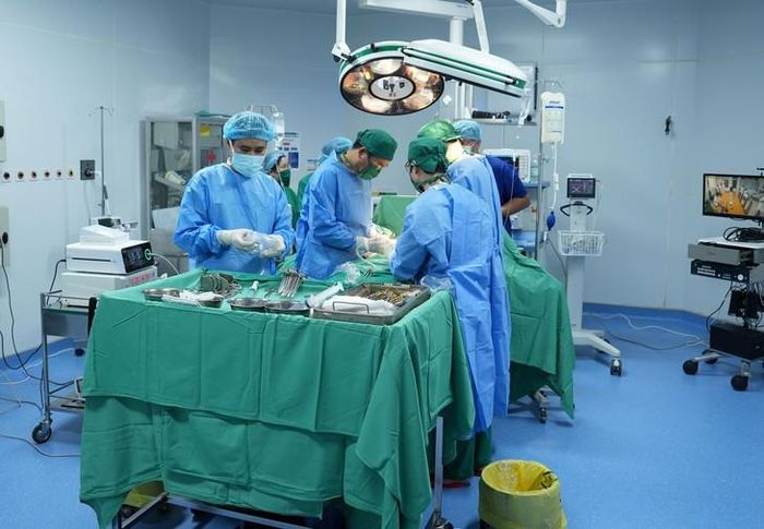 Kíp ghép thận cho bệnh nhân suy thận giai đoạn cuối. Ảnh: BVCC