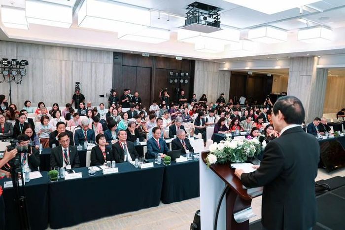 NGND.GS.TS Trần Hữu Dàng đưa ra những thông tin mới về bệnh đái tháo đường trước hội thảo. Ảnh: L.Minh