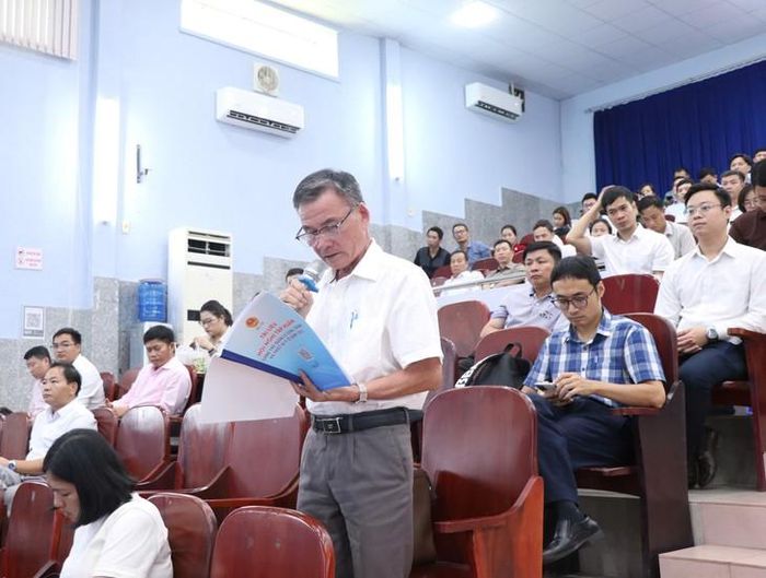 Đại biểu thảo luận tại hội nghị. Ảnh: D. Ngọc.