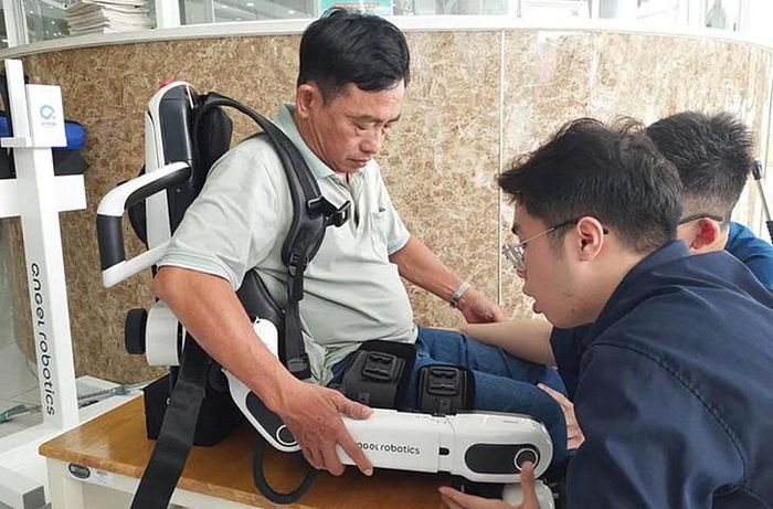 Ứng dụng robot tại Bệnh viện Phục hồi chức năng - Điều trị bệnh nghề nghiệp TPHCM. Ảnh: Mimosa.