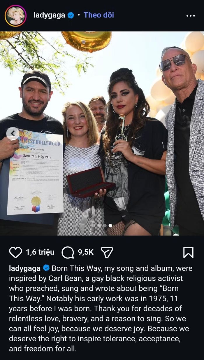  Lady Gaga từng chia sẻ rằng bản hit “Born This Way” được truyền cảm hứng từ ca khúc của cố ca sĩ Carl Bean. 