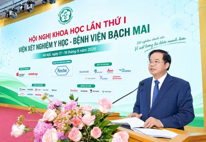 BS Đào Xuân Cơ giao Viện Xét nghiệm Y học tập trung triển khai sáu định hướng trọng tâm. Ảnh: BV Bạch Mai