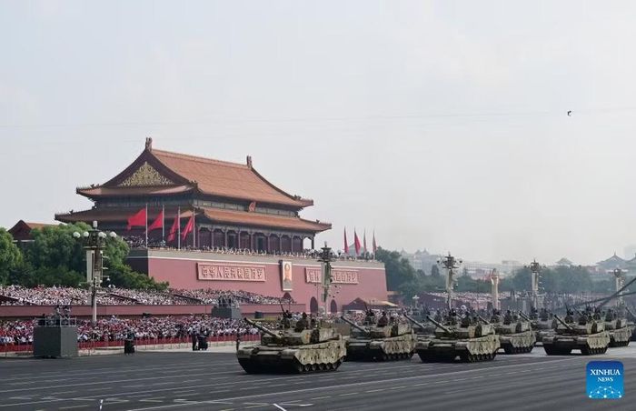 Nói chung những gì đề cập vẫn chỉ là lý thuyết, liên quan đến sự phát triển tương lai của xe tăng, trong đó việc sử dụng pháo điện từ hay vũ khí năng lượng định hướng là một trong những lựa chọn mang lại tốc độ phản ứng cao, cần ít đạn dược dự trữ và an toàn hơn.