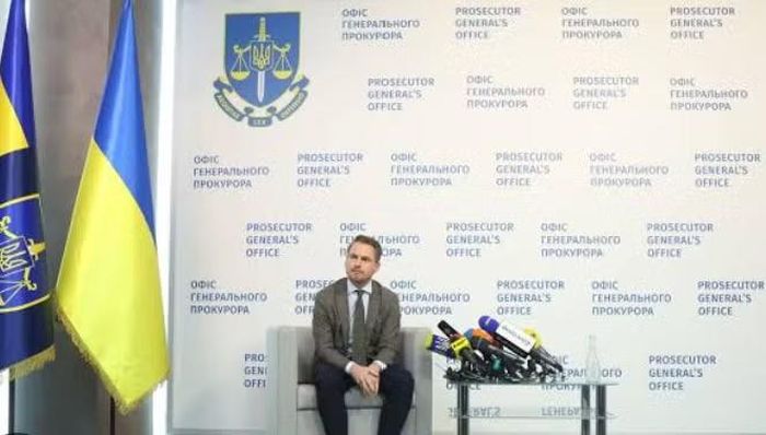 Ông Kravchenko chưa bị truy tố hay bị xác định là nghi phạm trong vụ án này.