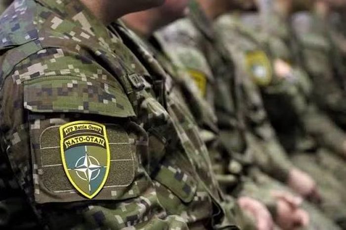 Thủ tướng Slovakia còn cho rằng nhiệm vụ chủ đạo của các chính trị gia châu Âu là kêu gọi đàm phán hòa bình, bởi vì việc leo thang xung đột hơn nữa sẽ đe dọa cơ sở hạ tầng dân sự và sự ổn định của toàn châu Âu.