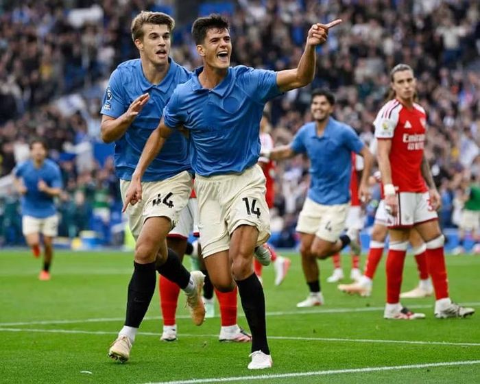 Brighton xứng đáng là kẻ thách thức thú vị (Ảnh: The Guardian)