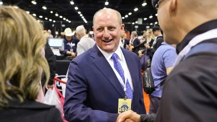  Greg Abel đảm nhiệm vai trò CEO Berkshire Hathaway thay "huyền thoại đầu tư" Warren Buffett. Ảnh: Reuters. 