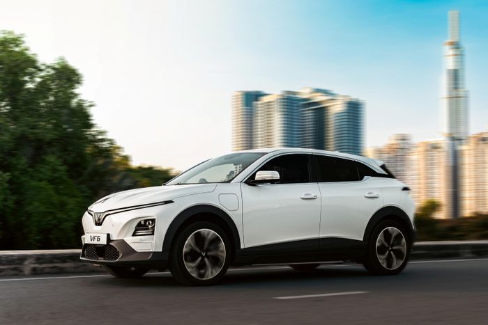  Danh hiệu SUV đô thị bán chạy nhất khó lòng vuột khỏi tay VinFast VF 6 khi năm 2026 khép lại. Ảnh: VinFast. 