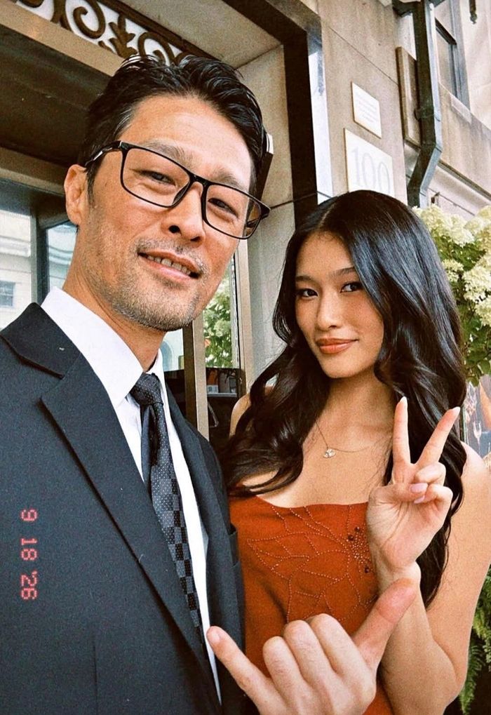 Johnny Trí Nguyễn chia sẻ bức ảnh chụp cùng con gái trên trang cá nhân. Ảnh: @Johnnytrínguyễn.