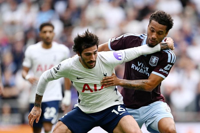 Tottenham khởi đầu mùa giải mới theo cách thảm hại.
