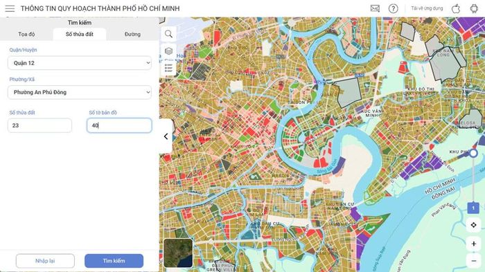 Kết quả trên cổng GIS: thửa đất được viền vàng; bảng bên trái hiển thị thông tin thửa và ô chức năng. Ảnh chụp màn hình cổng tra cứu