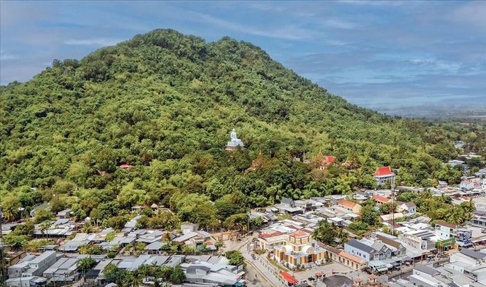 Một góc trung xã Óc Eo, tỉnh An Giang