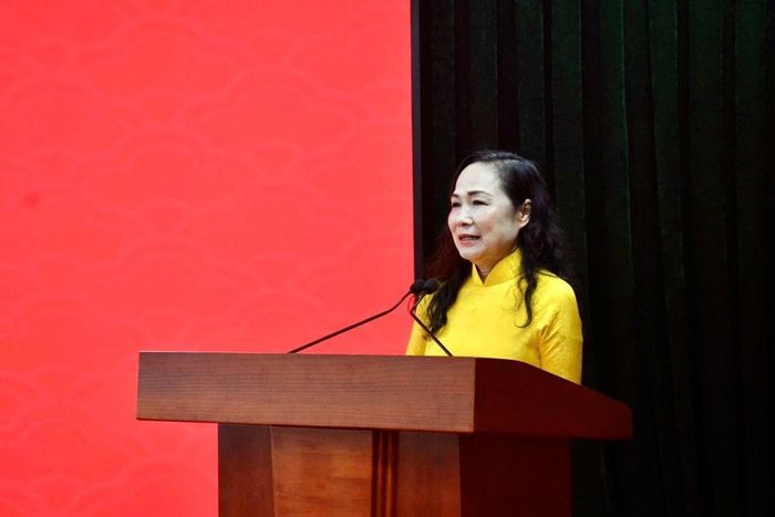 NSND Trịnh Thuý Mùi phát biểu