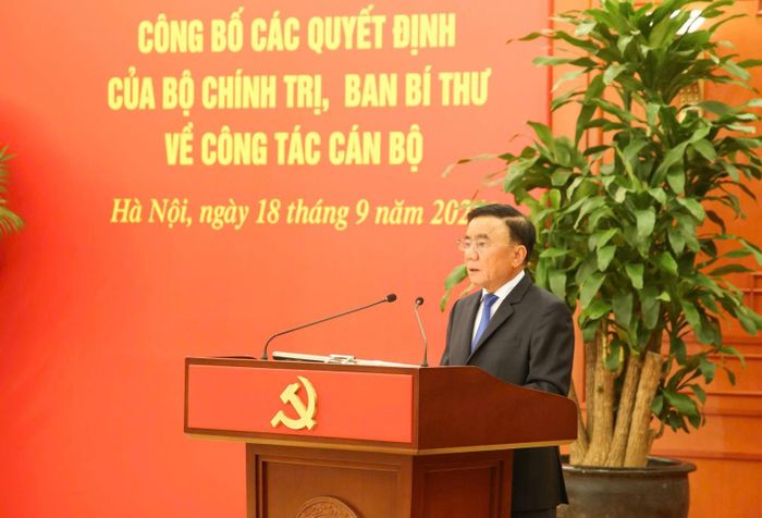 Đồng chí Thường trực Ban Bí thư Trần Cẩm Tú phát biểu chỉ đạo và giao nhiệm vụ.
