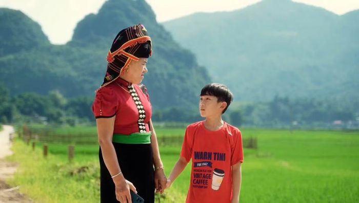 Cảnh trong phim “Trưởng bản ngày mai”.