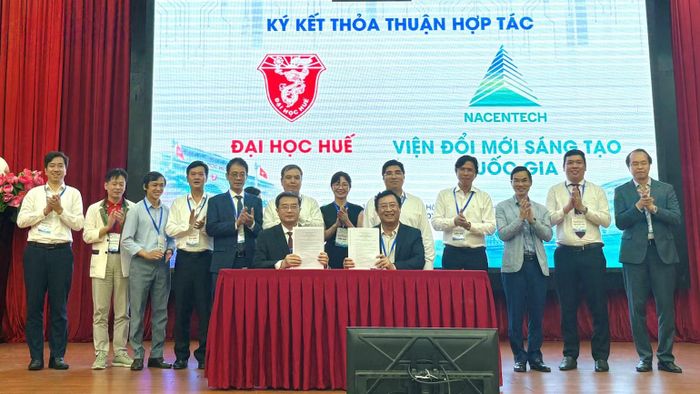 Đại học Huế ký kết thỏa thuận hợp tác với Viện Đổi mới sáng tạo Quốc gia, Bộ Khoa học và Công nghệ.