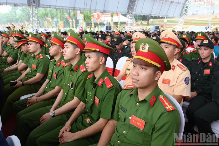 Các đại biểu tham dự lễ kỷ niệm.