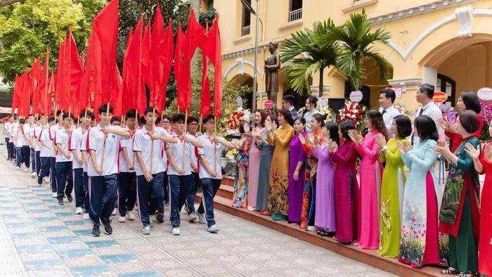 Học sinh, giáo viên trong buổi Lễ khai giảng năm học mới 2026-2027. (Ảnh: ANH HOÀNG)