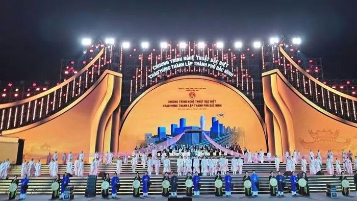 Chương trình nghệ thuật đặc biệt “Mạch nguồn Kinh Bắc - Vươn cao thời đại”. (Ảnh: VH)