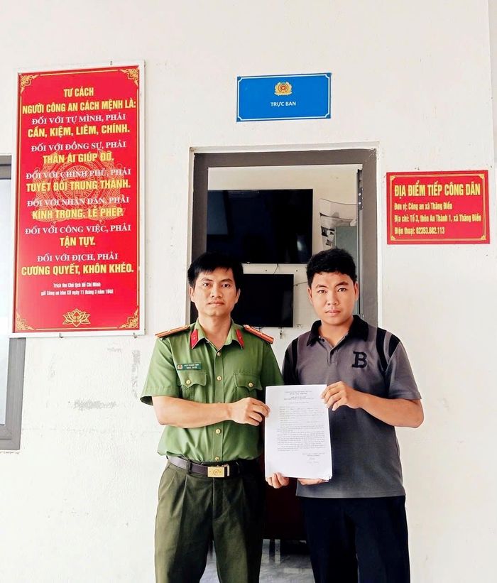 Hai công dân chủ động viết đơn tình nguyện thực hiện nghĩa vụ tham gia CAND.
